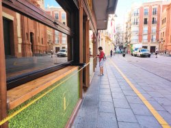 HOSTECAR trabaja en la licencia de terrazas para promover la actividad de los establecimientos de hostelería